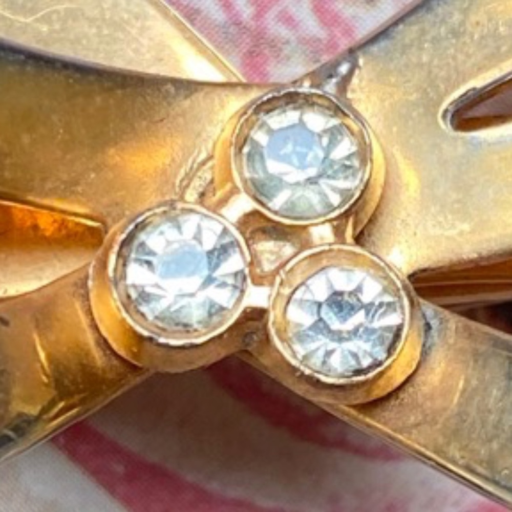 VINTAGE Brooch Bow Rhinestone Gold - Picture 2 of 5